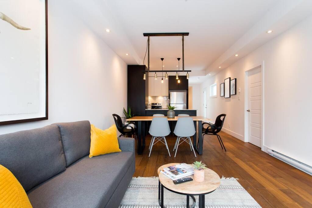 Sleek Condo In The Heart Of Little Italy By Den Stays Montréal Kültér fotó